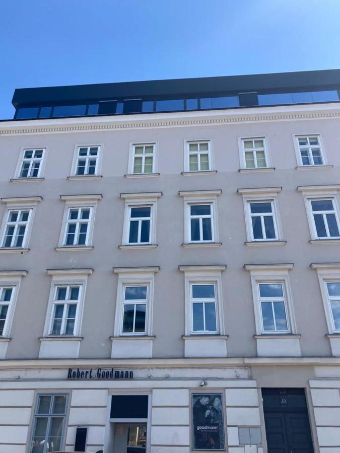 Central Living - Naschmarkt Vienna Exterior photo